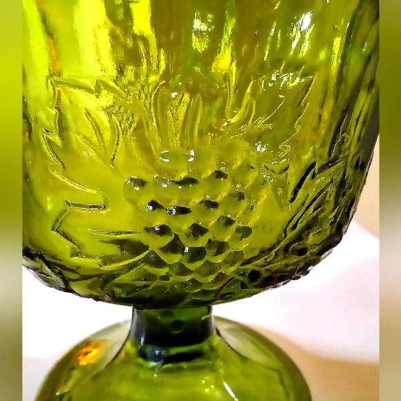 Vintage Mid Century Modern Grape Harvest Large Green Compote - Picture 3 of 3